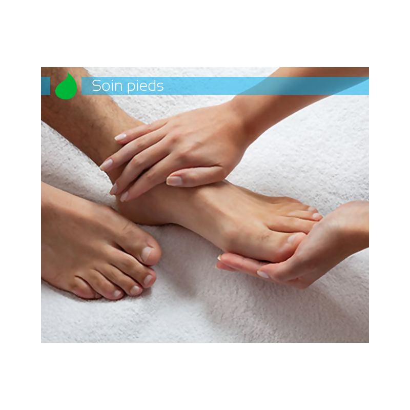 Soin des pieds avec vernis...